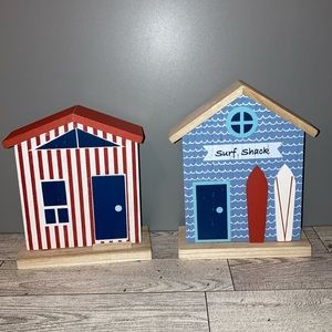 Target Dollar Spot Bullseye’s Playground 2-Piece Wooden Summer Beach Lake Houses